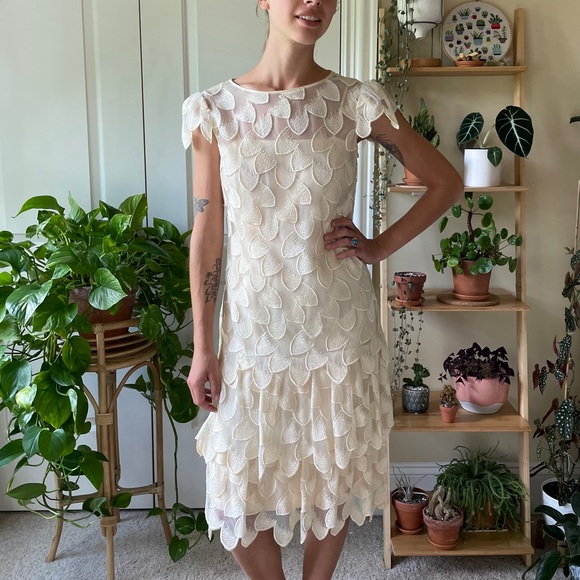 Vintage Ruffled Dress - Picture 7 of 16